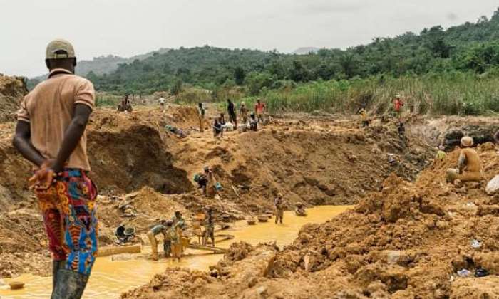 Ghana : La production d'or artisanale dépasse l'industrielle, un tournant historique pour l'Afrique de l'Ouest